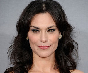 chicago-fire-season-2-cast-michelle-forbes1-jpgw625