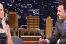 Kristen Wiig se prend pour Khaleesi chez Jimmy Fallon